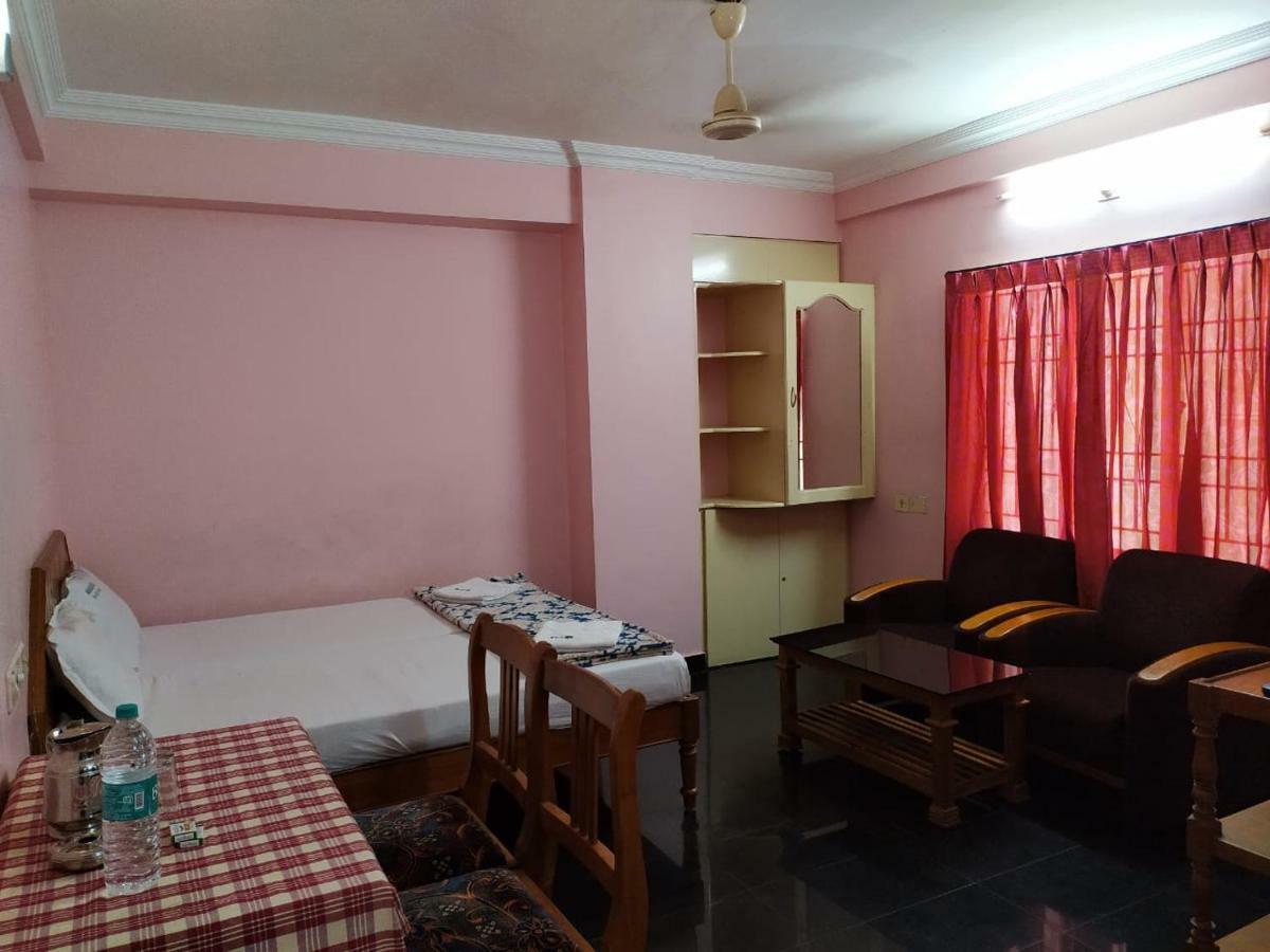 Manjalikulam Tourist Home Thiruvananthapuram Exterior foto
